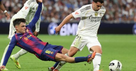 Pedri trở lại phục vụ Barca sau chấn thương